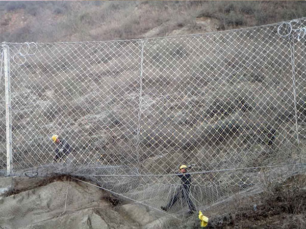 新疆被動邊坡防護網(wǎng)